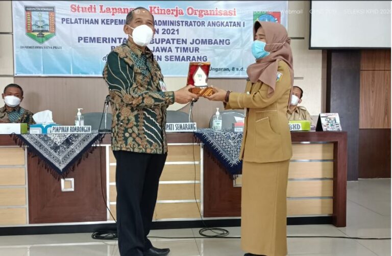 Pejabat Administrator Jombong Studi UMKM di Kabupaten Semarang