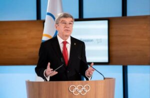 Presiden Komite Olimpiade Internasional (IOC) Thomas Bach saat membuka rapat virtual IOC Session ke-137 di Lausanne, Switzerland