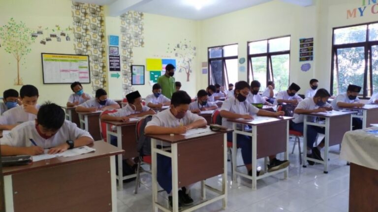 174 Siswa SMK di Sragen Tunggak Biaya Pendidikan, Kepala Sekolah: Hanya Bisa Berdoa Saja