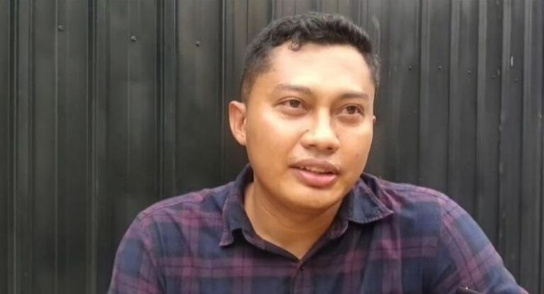 Supriyanto Penjual Minuman Viral Asal Blora