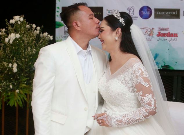 Vicky Prasetyo dan Kalina Ocktaranny Pasca Nikah 'Sistem Kebut Semalam' demi Miliki Momongan