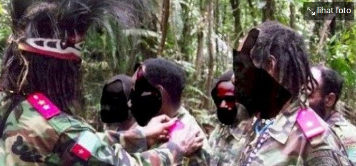 3 Anggota Teroris KKB Menyerahkan diri kepada TNI, Begini kronologinya
