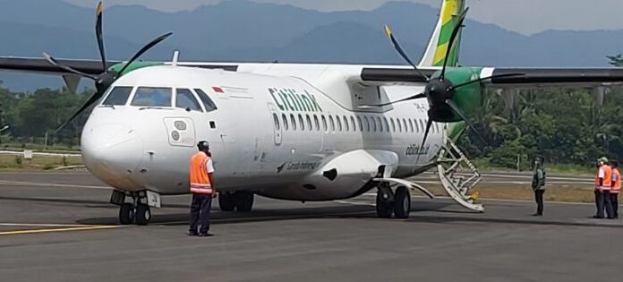 Pesawat citilink di Bandara Soedirman Purbalingga