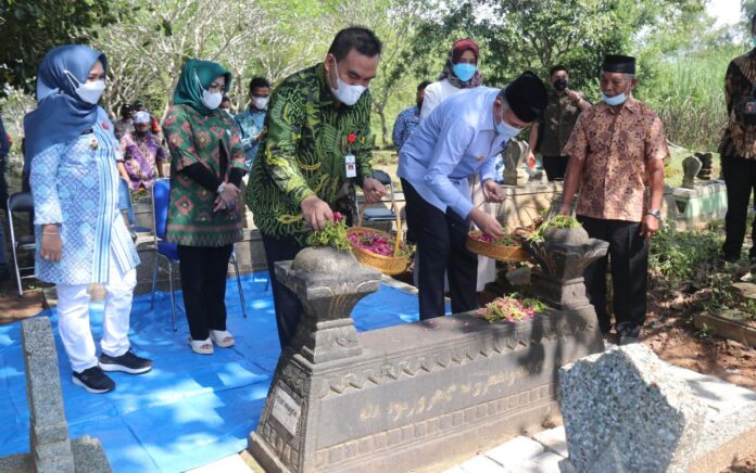 Ziarah Pocut Meurah Intan Di Blora, Gubernur Aceh Siap Bantu Pemugaran Makam