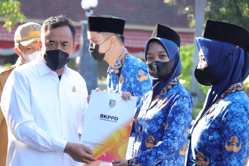 787 CPNS Pemkab Cilacap Formasi 2019 Terima SK PNS