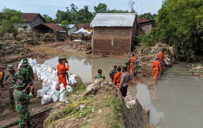 Perbaikan Tanggul Jebol di Kabupaten Pati Sudah Mencapai 60 Persen