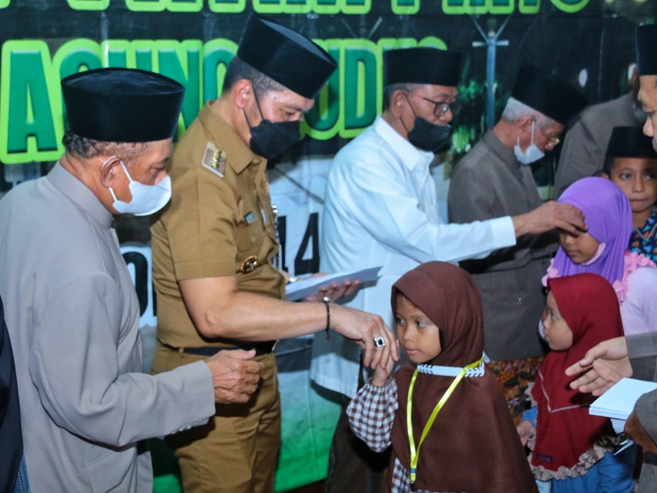 Momentum 10 Muharam, Bupati Hartopo Santuni Anak Yatim Piatu