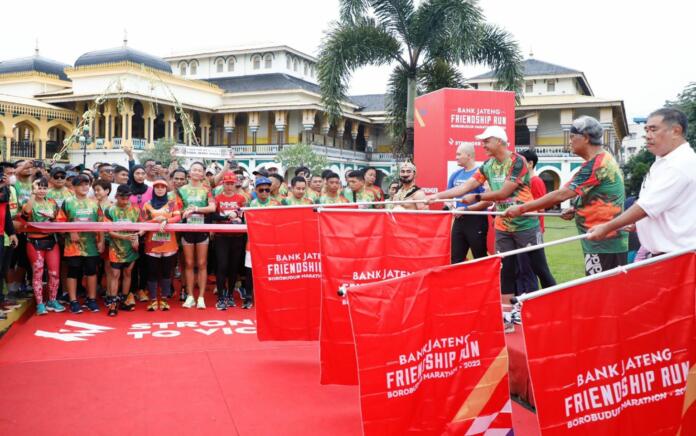 Serunya Friendship Run Borobudur Marathon 2022 di Medan Bareng Ganjar