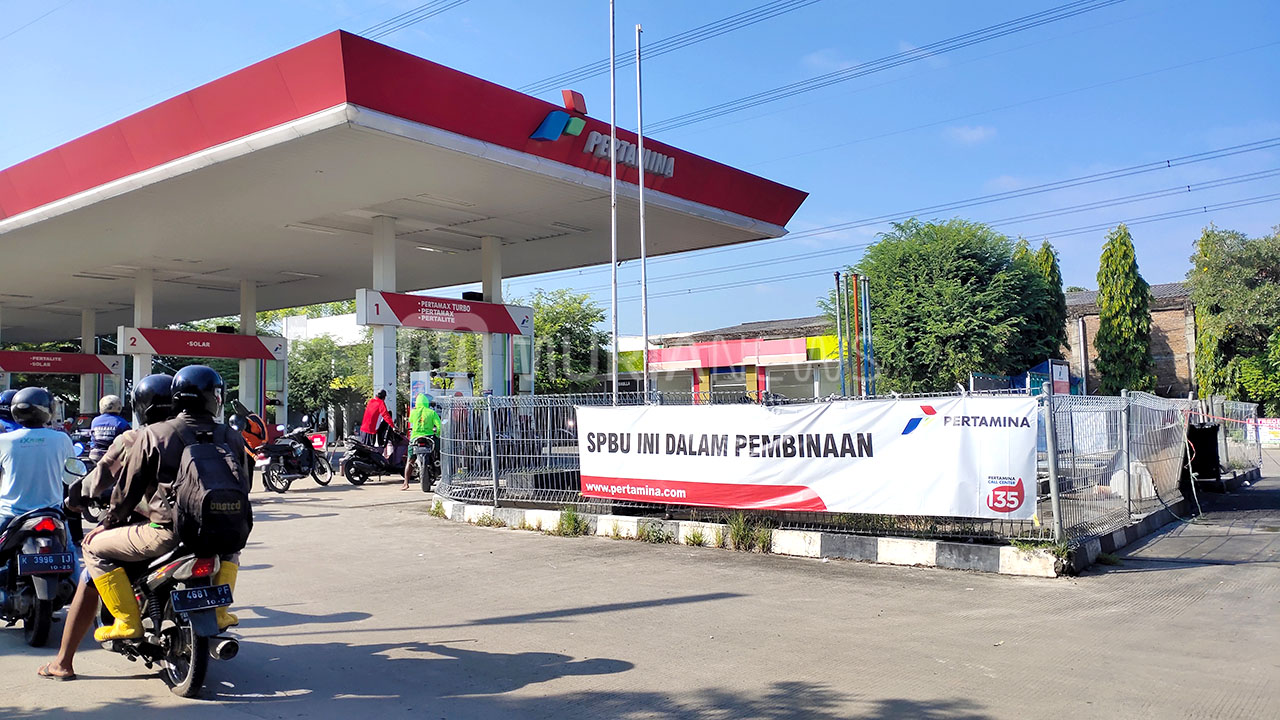 Warga di Grobogan Panik Harga BBM Naik Serbu SPBU